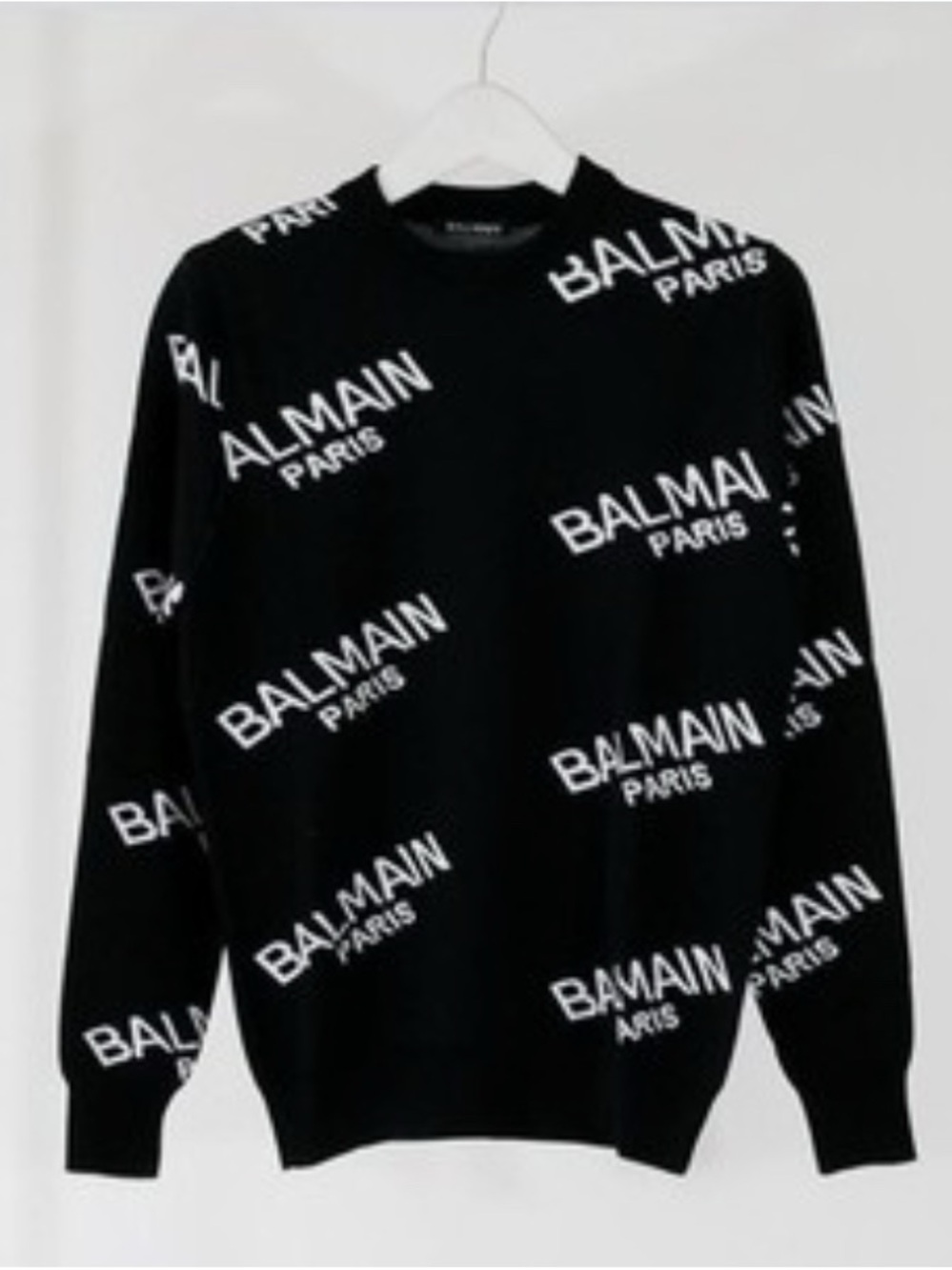 Balmain - Picture 3 of 3